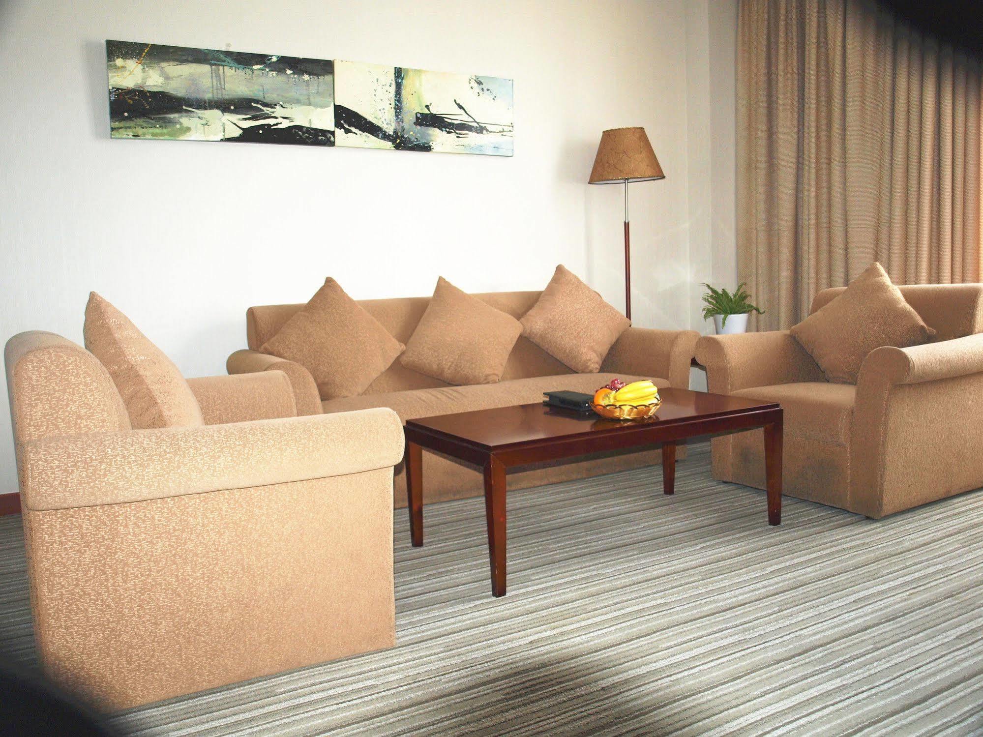 Century Hotel Taicang Luaran gambar