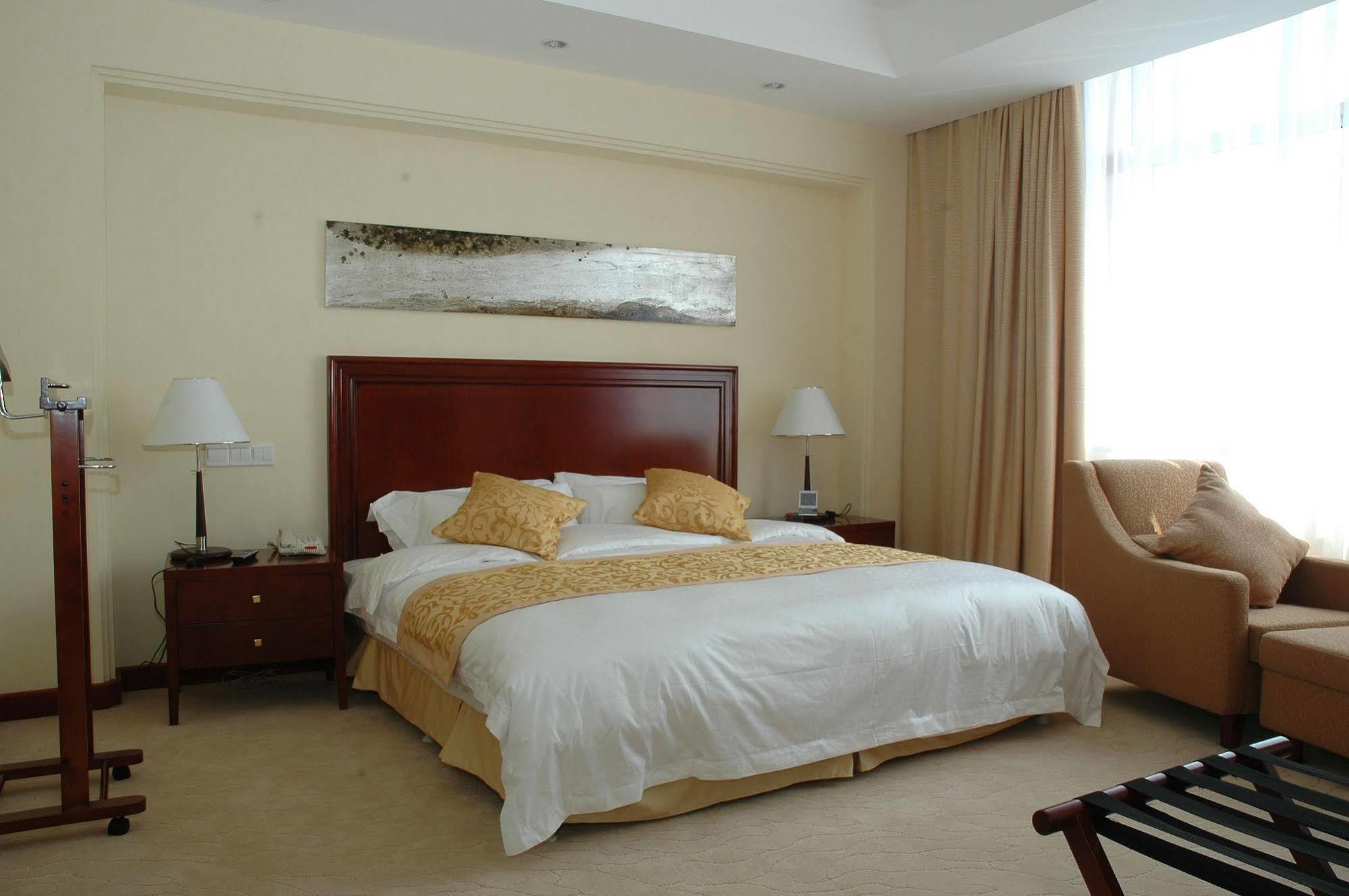 Century Hotel Taicang Luaran gambar