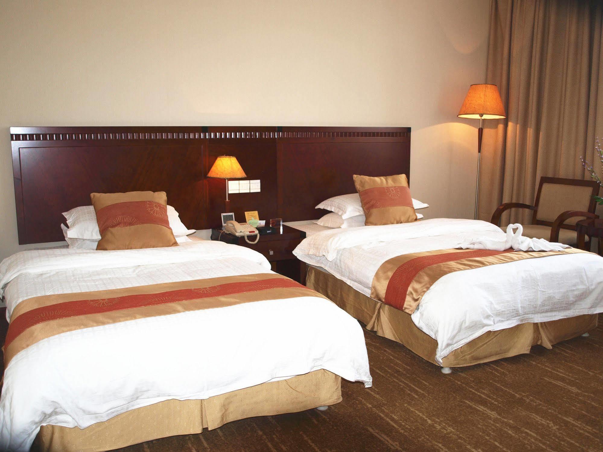 Century Hotel Taicang Luaran gambar