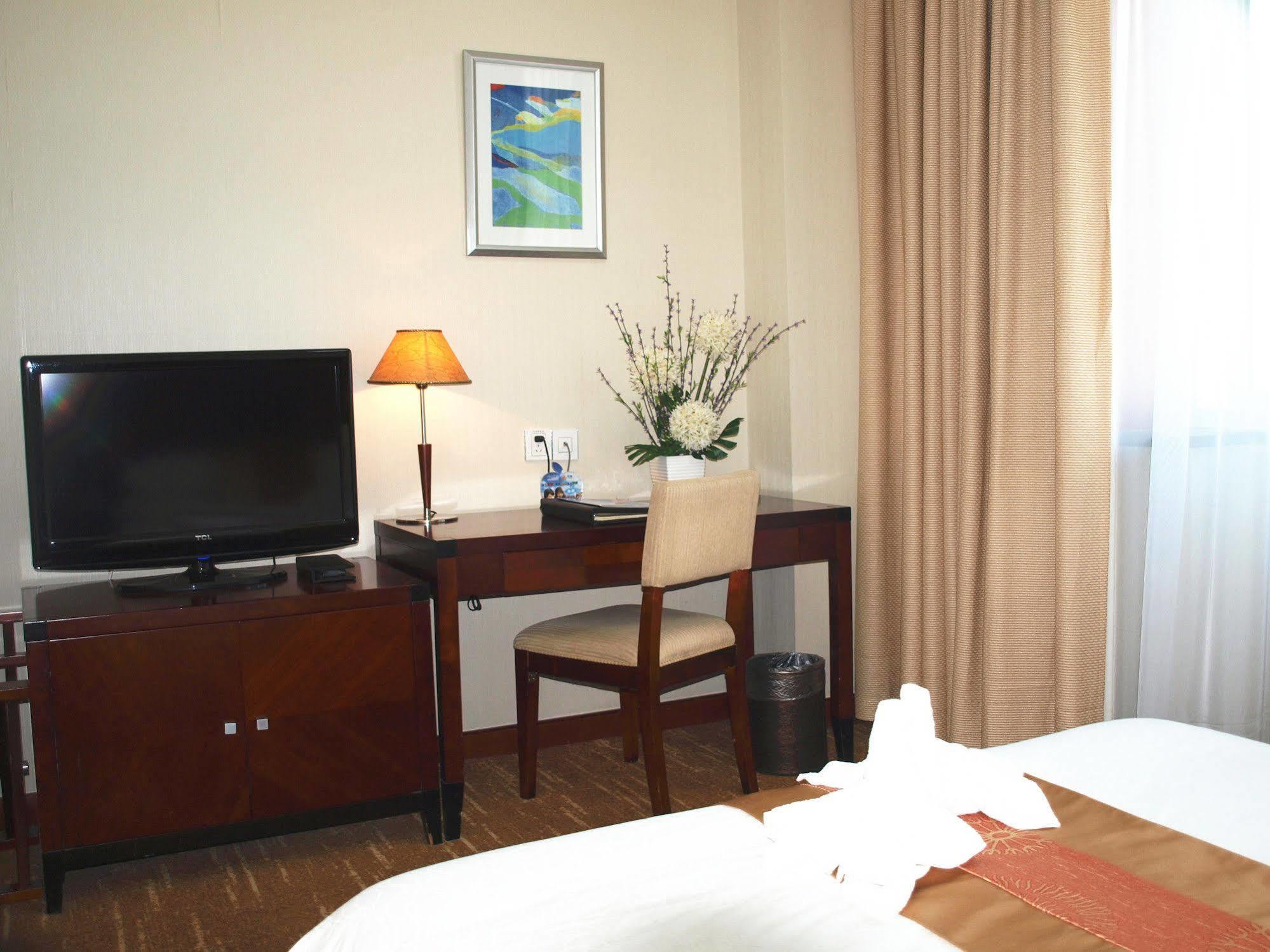 Century Hotel Taicang Luaran gambar