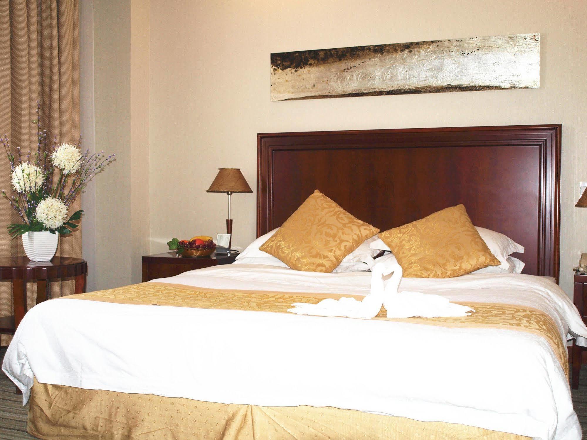 Century Hotel Taicang Luaran gambar