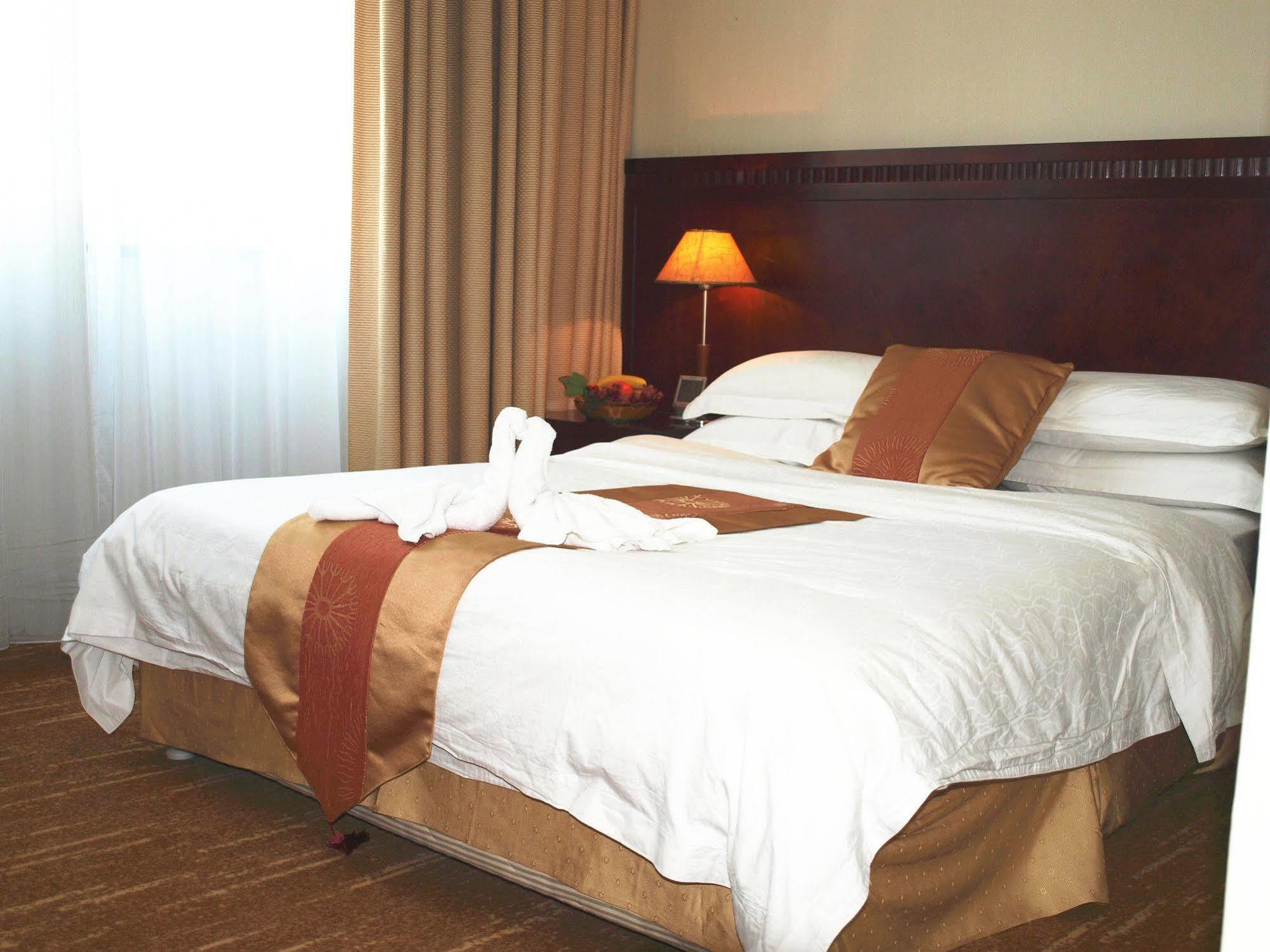 Century Hotel Taicang Luaran gambar